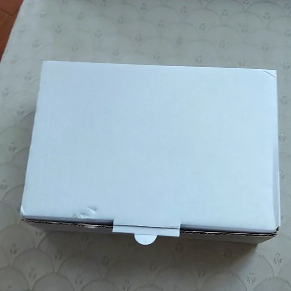 Chanel Postage Box - Picture 2 of 3